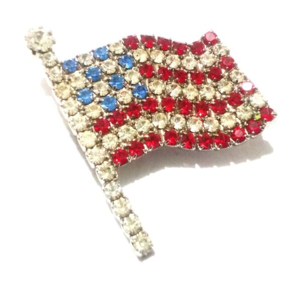 Vintage Patriotic American Flag Rhinestone Brooch – Red White Blue Sparkling Pin - Picture 2 of 4